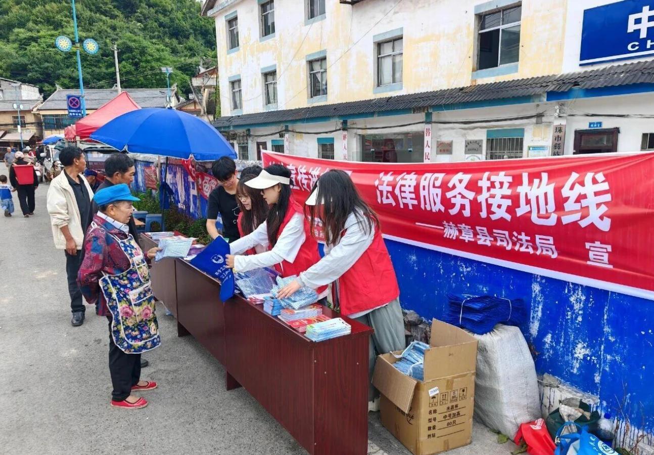 活動(dòng)現(xiàn)場(chǎng).jpg 活動(dòng)現(xiàn)場(chǎng).jpg