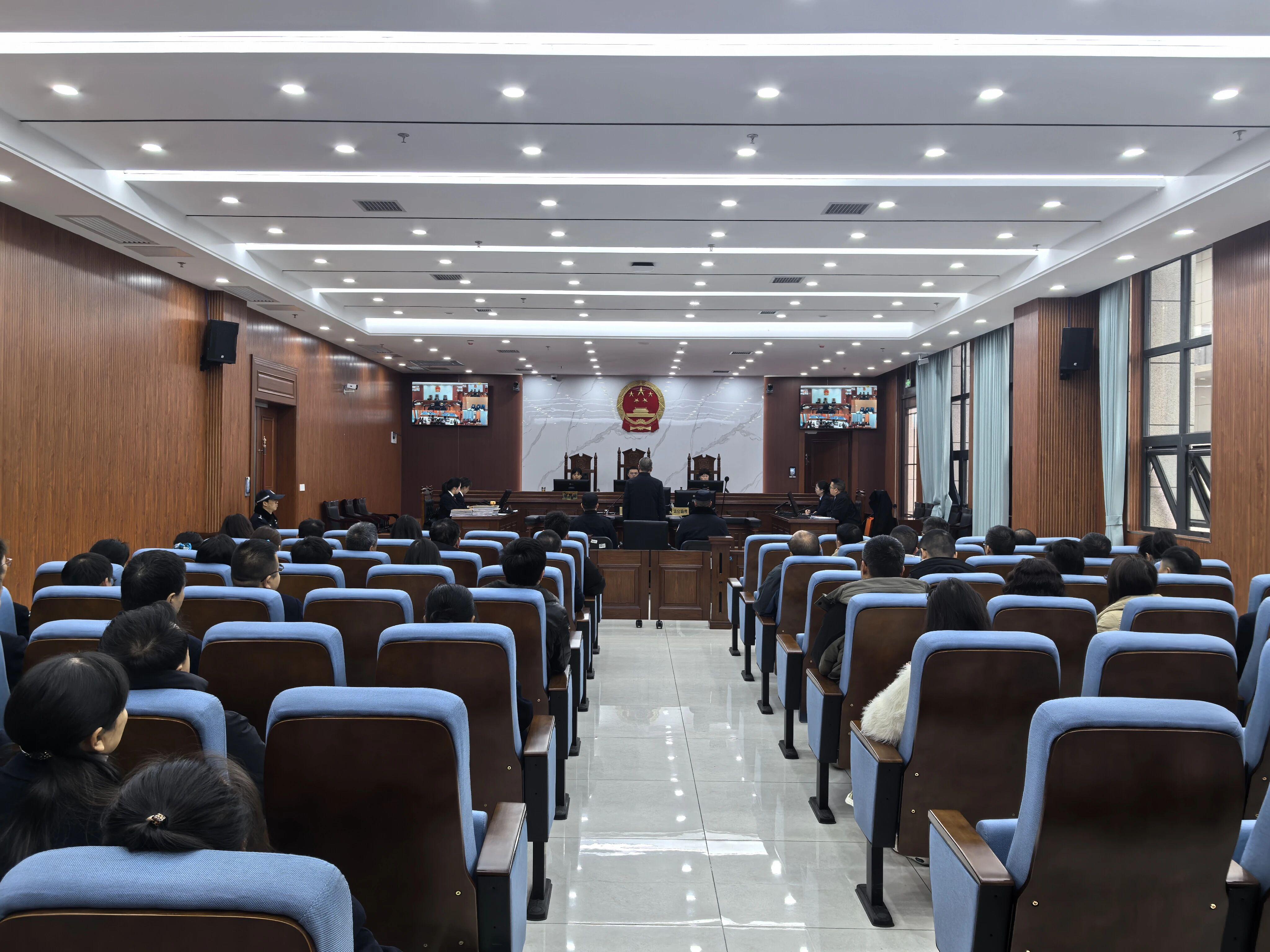 圖1 旁聽庭審活動(dòng)現(xiàn)場(chǎng).jpg 圖1 旁聽庭審活動(dòng)現(xiàn)場(chǎng).jpg