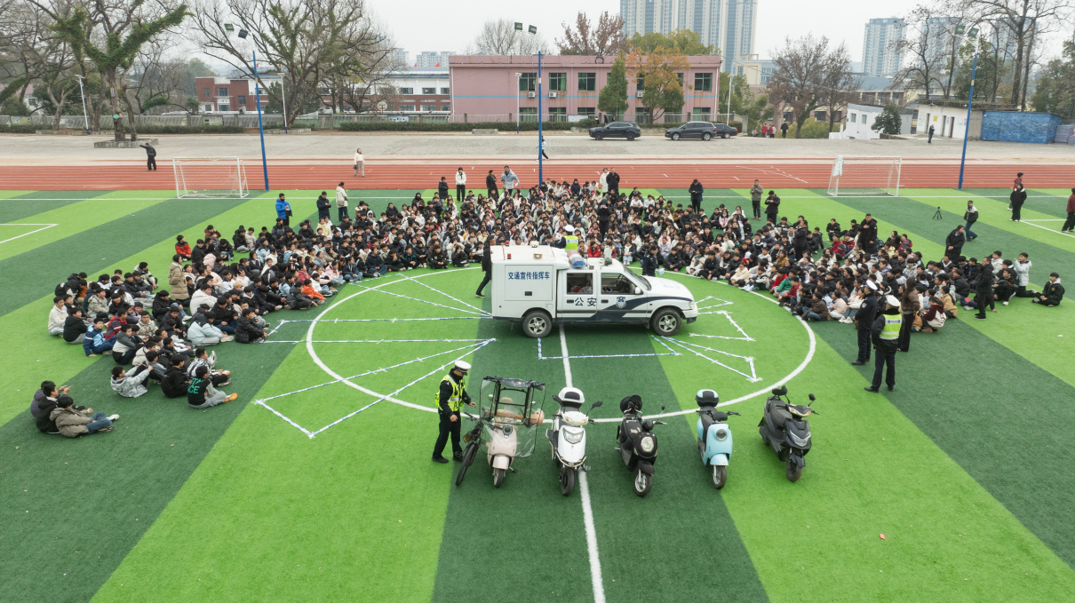 江西橫峰：交通安全宣傳活動(dòng)進(jìn)校園